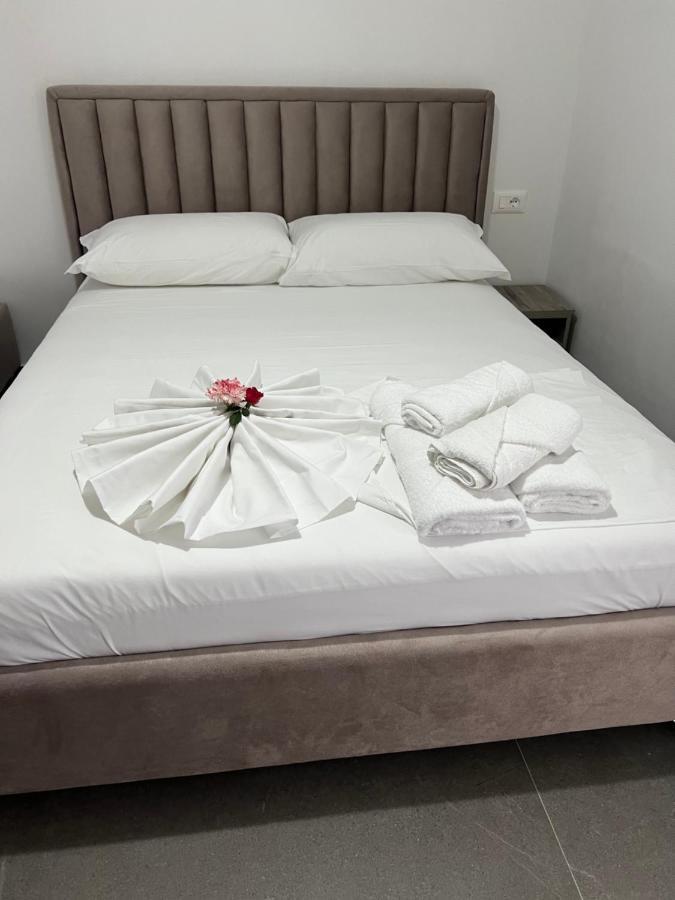 Villa Rreze Dielli Vlore Bagian luar foto