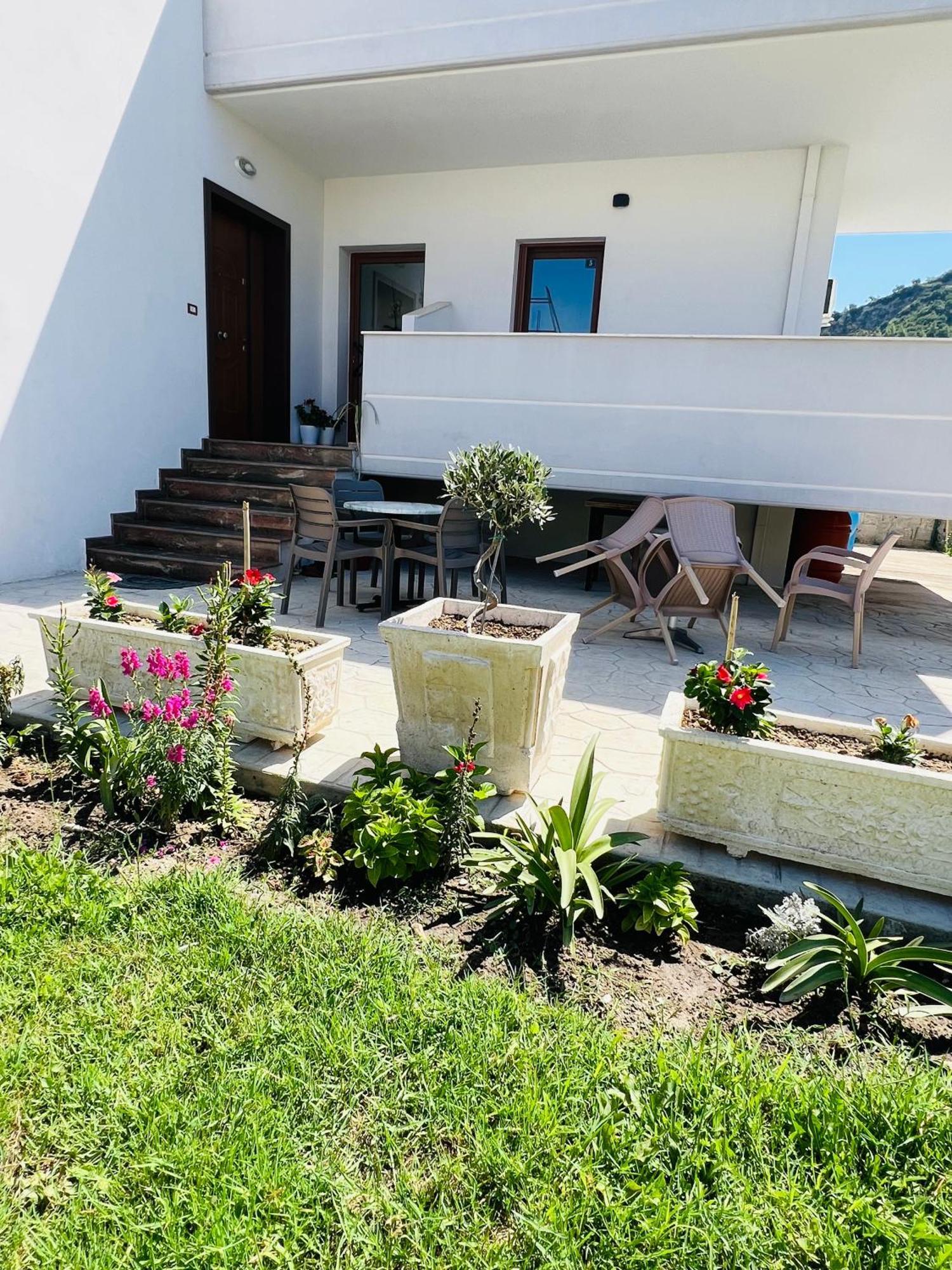 Villa Rreze Dielli Vlore Bagian luar foto